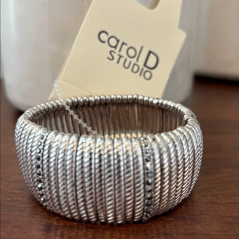 Carol D Studio Chunky Silvertone w/clear rhinestones stretch dressy,shiny